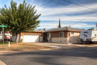 1119 Elmwood Dr, Escondido, CA 92025-2206