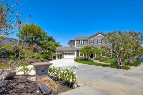 6675 Lemon Leaf Dr, Carlsbad, CA 92011-3432