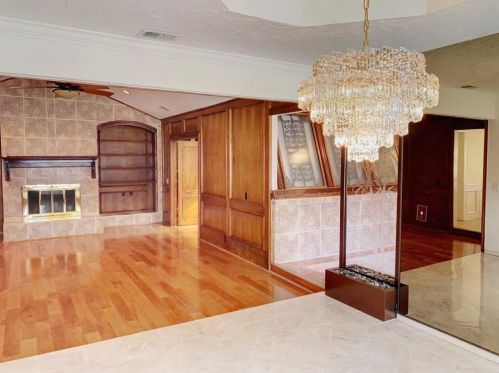 150 Macarthur Ct, Irving TX  75061-4410 exterior