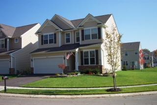 2672 Patenson Dr, Columbus, OH 43219-8127