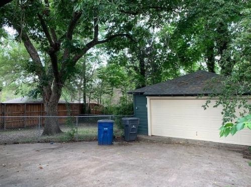 6972 Bob O Link Dr, Dallas TX  75214-3236 exterior
