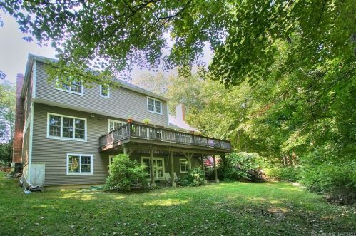 350 Chestnut Hill Rd, Norwalk, CT 06851-1418