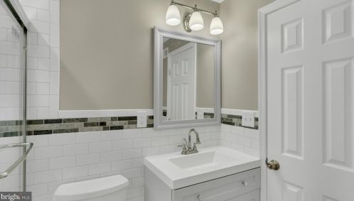 1717 4 St, Philadelphia PA 19148-1801 exterior