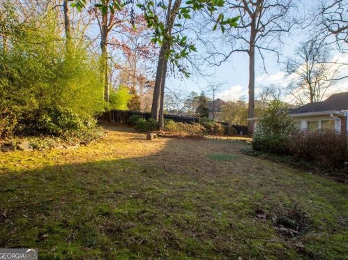 1166 Goodwin Rd, Atlanta GA  30324-2718 exterior