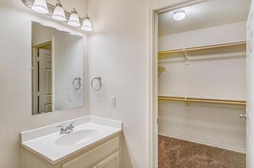 1101 Broadway Ave, Fort Worth TX  76104-1029 exterior