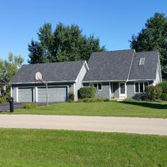 440 Prairie St, Hinckley, IL 60520-9342
