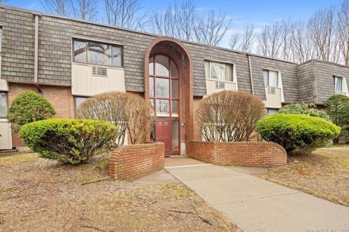 86 High Path Rd, Windsor, CT 06095-4109