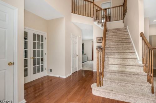 7 Mcbride Way, Bridgewater, NJ 08807-2688