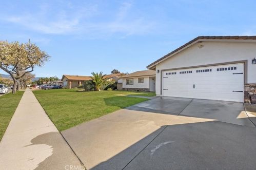 163 Condor Dr, Rialto, CA 92377-4717
