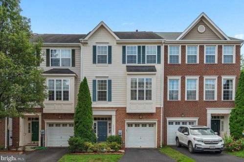 14221 Legend Glen Ct, Gainesville, VA 20155-1494