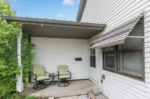 314 Watkins St, Boulder Hill, IL 60538-1458