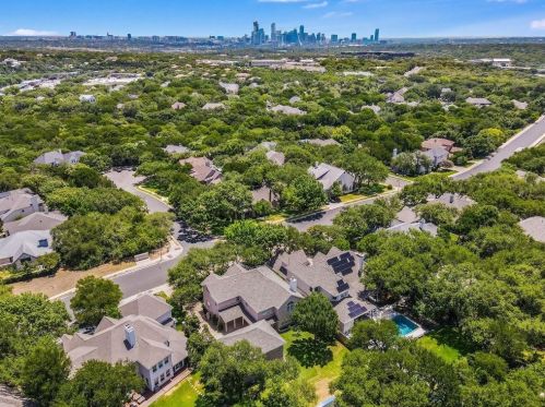 3001 Chatelaine Dr, Austin TX  78746-6895 exterior