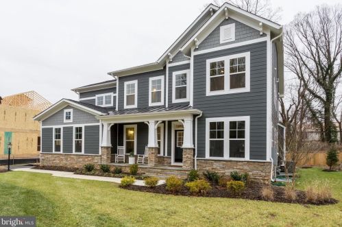 7824 Ridgewood Dr, Annandale, VA 22003-1430