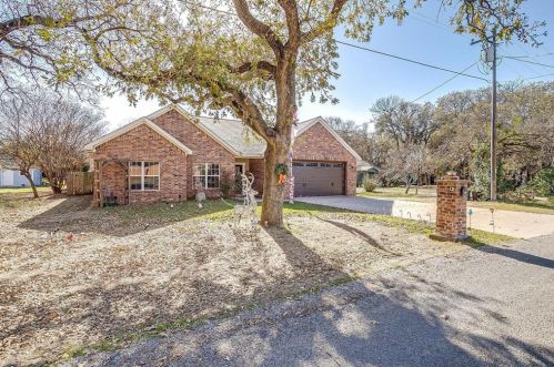 1507 Cheyenne Trl, Granbury, TX 76048-6186