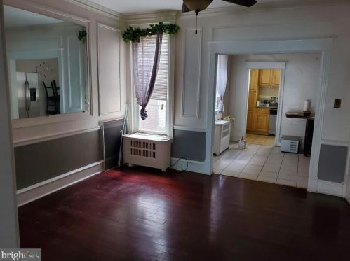 5647 10th St, Philadelphia PA 19141-3601 exterior