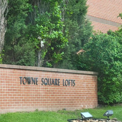 15475 Andrews Dr, Denver CO  80239-5790 exterior