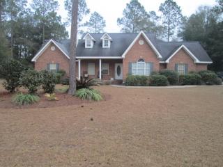 162 Melody Dr, Jesup, GA 31545-8518