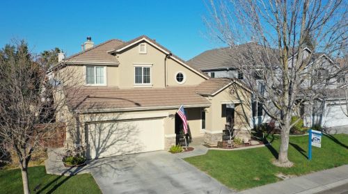 3213 Decatur St, Modesto, CA 95355-8718