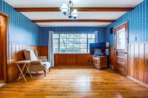 809 Blossom Rd, Garland TX 75041-2955 exterior