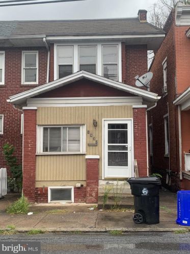 1932 Zarker St, Harrisburg, PA 17104-1346