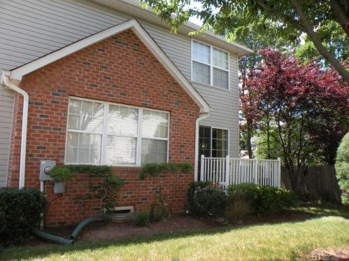 254 Vasser Dr, Piscataway NJ  08854-6634 exterior