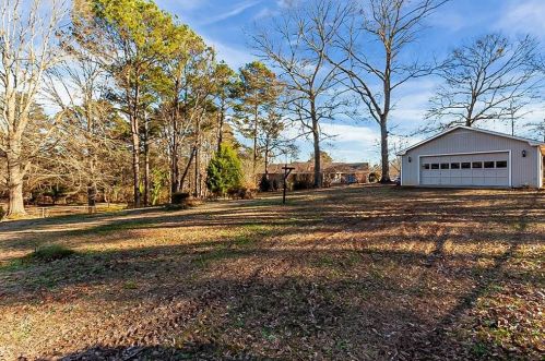 131 Crk Cir, Stockbridge GA  30281-3320 exterior