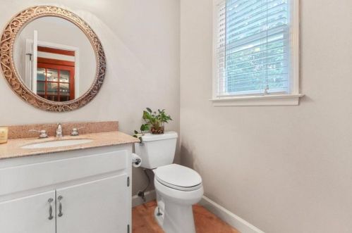 100 Bent Arrow Dr, Stockbridge GA  30281-4839 exterior