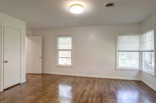 4616 Selkirk Dr, Fort Worth TX  76109-5042 exterior