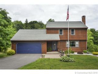 7 Whispering Brook Rd, Kensington, CT 06037-2643