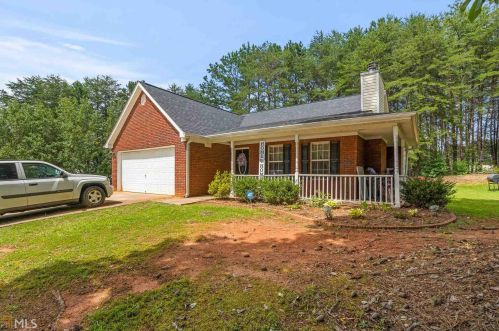 205 Drake Elm Ct, Hampton, GA 30228-5510