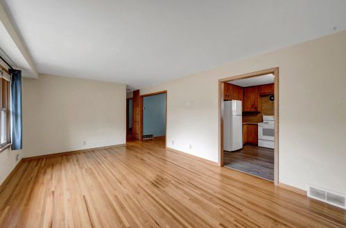 3932 Homewood Ave, Saint Paul MN  55110-4507 exterior