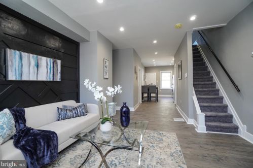 1824 24th St, Philadelphia, PA 19145-1818