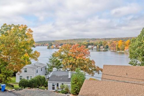 52 Wangonk Trl, East Hampton, CT 06424-2034