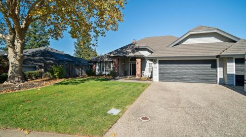 8147 Walnut Villa Way, Fair Oaks, CA 95628-2776