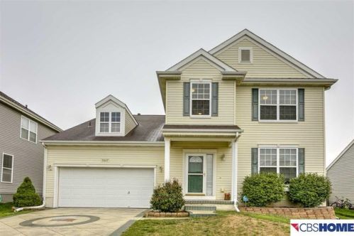7807 152nd Ave, Bennington, NE 68007-1514