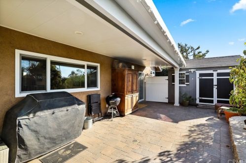8 Campanero, Irvine CA  92620-1821 exterior