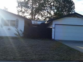 435 20th Ave, Kennewick, WA 99337-4904