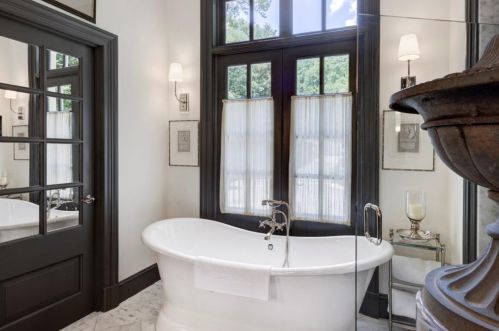 7 Harris Gln, Atlanta GA  30327-3842 exterior