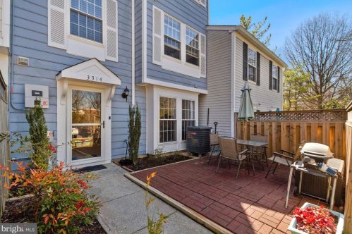 3314 Tapestry Cir, Burtonsville, MD 20866-2067