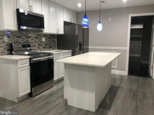 980 5th St, Philadelphia PA  19123-1402 exterior