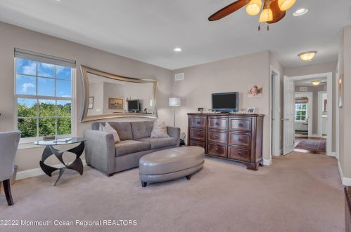 333 Princeton Ct, Tinton Falls NJ  07702-4058 exterior