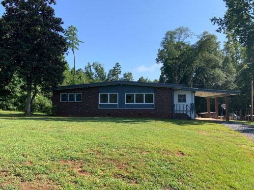401 Baxter Rd, Commerce, GA 30529-2065