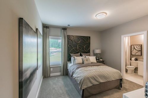 4215 Carver Dr, Atlanta GA  30360-2546 exterior