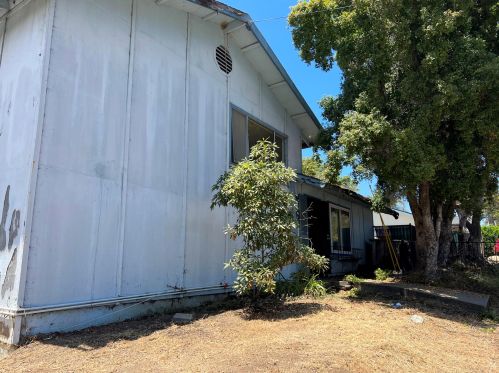 301 Soledad St, Santa Barbara CA  93103-2642 exterior