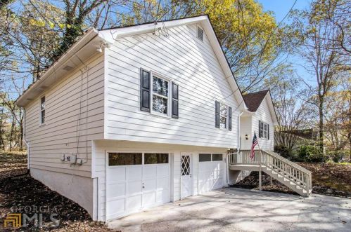 213 Valley Brook Dr, Holly Springs, GA 30188-1787