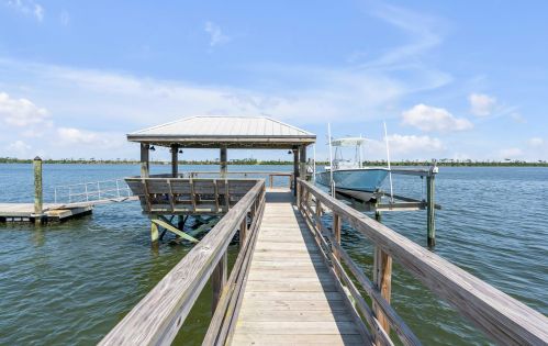 196 Wandolea Dr, Mount Pleasant, SC 29464-2524