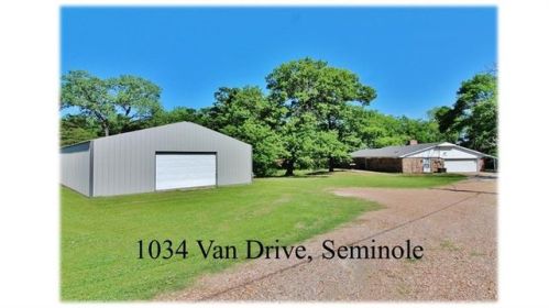 1034 Van Dr, Seminole, OK 74868-2957