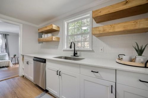 1786 Richard Rd, Conyers GA  30012-2824 exterior