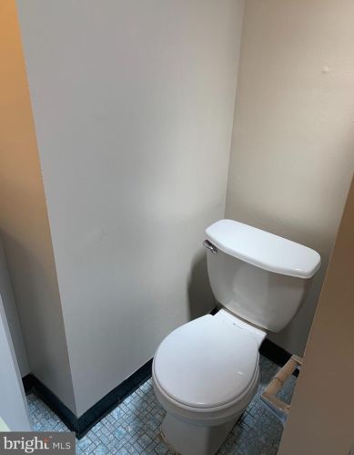 5927 4 St, Philadelphia PA 19140-2416 exterior