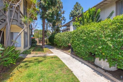 20408 Vermont Ave, Torrance CA  90502-1559 exterior